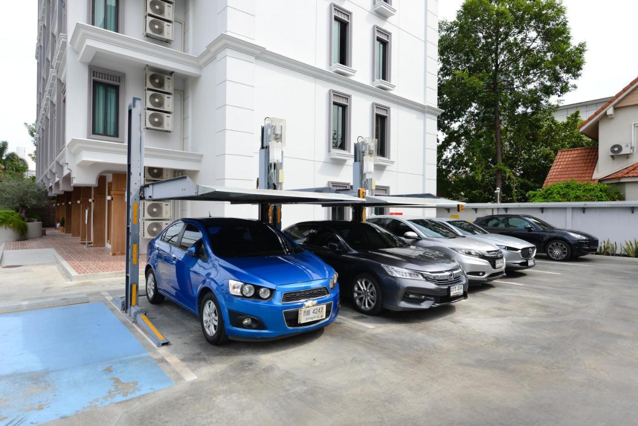 Vst Punnawithi Hotel Bangkok Exterior photo